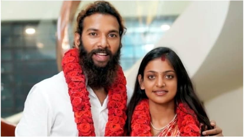 Kumbh Mela Girl Weds Muslim Boyfriend in Kerala Temple