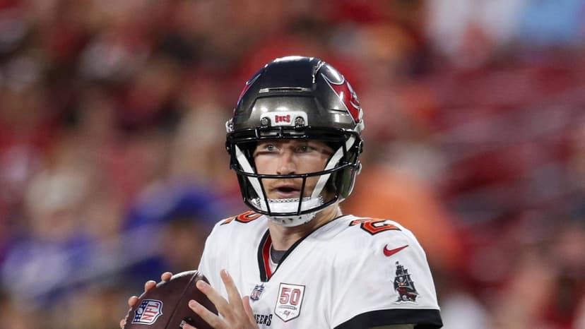 Ex-Bucs QB Trask Tries Out for NFC South Rival Saints