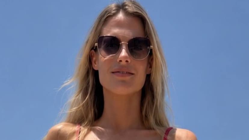 Princess Diana's Niece Flaunts Abs on Holiday