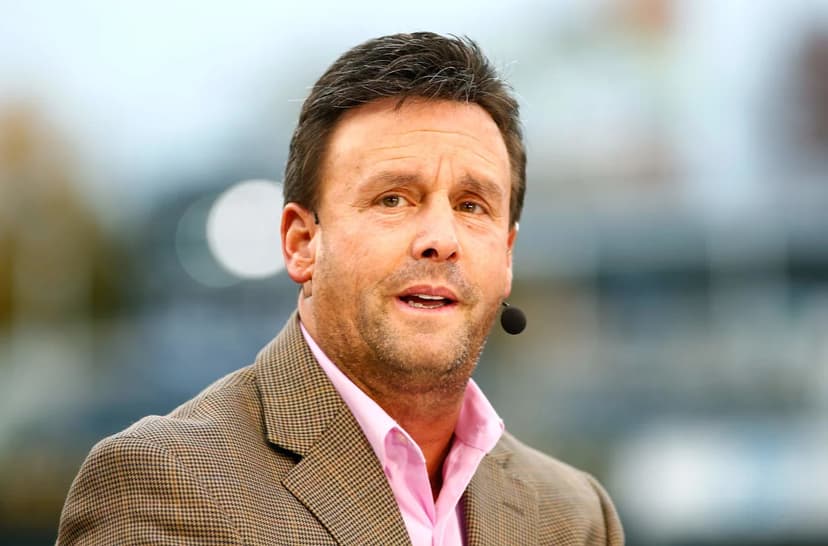 Laid-off broadcaster calls Little League Classic
