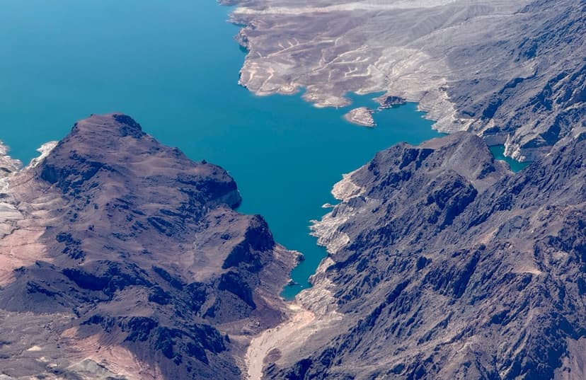 NPS Warns of Deadly Algae in Lake Mead