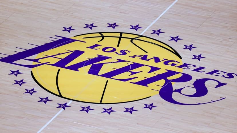Lakers vs. Kings: California Rivalry Ignites Preseason