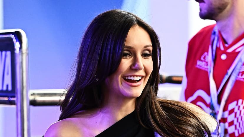 Vegas Strip Shines: Stars Dazzle at F1 Grand Prix