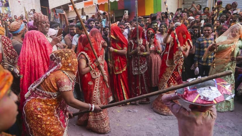Braj's Women Wield Sticks in Lathmar Holi Fun