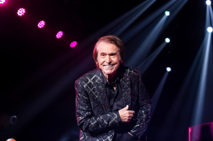 Latin Music Legend Raphael Feted at Glitzy Las Vegas Gala