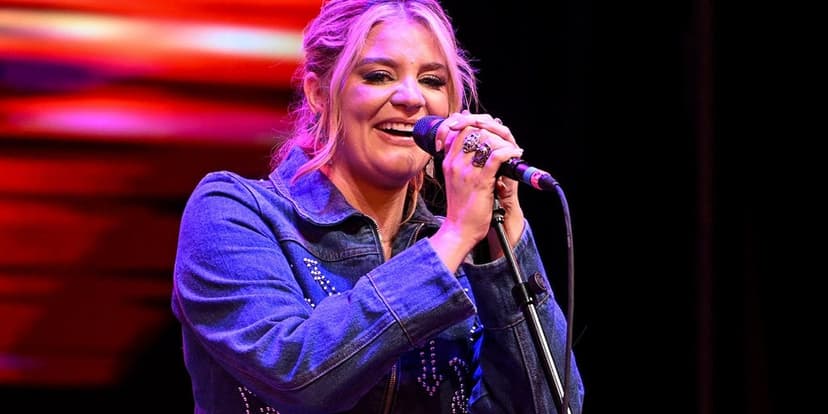 Lauren Alaina's 'Stages': Small Town Roots Fuel New Album
