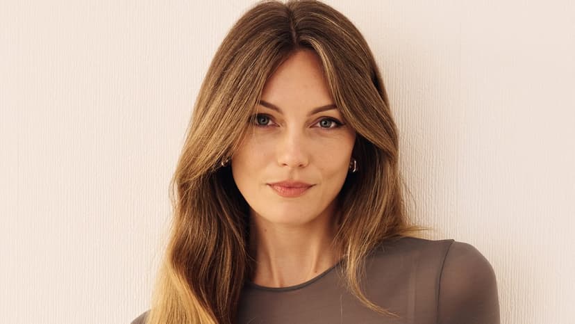 Leila George Joins Josh Hartnett in Oliver Stone's 'White Lies'