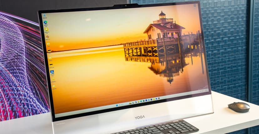 Lenovo's PC Glows with Notification Light