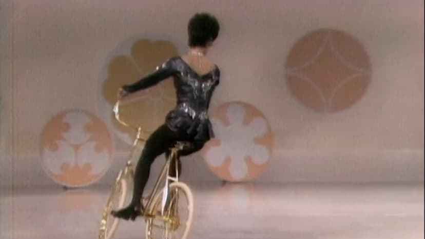 Golden Bicycle Ballerina Dies at 96