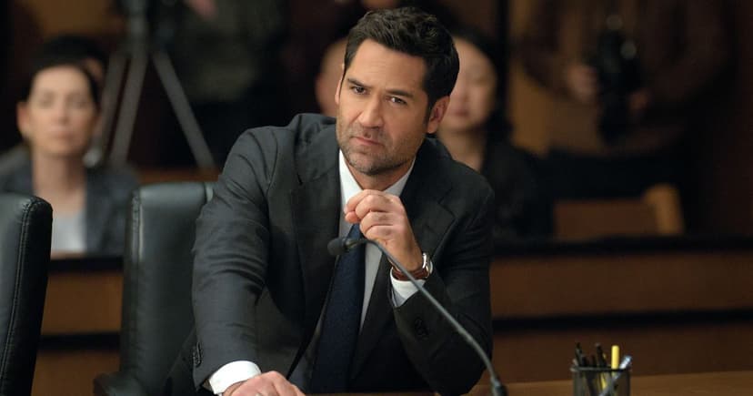 Lincoln Lawyer: Mickey Haller Becomes the Client!