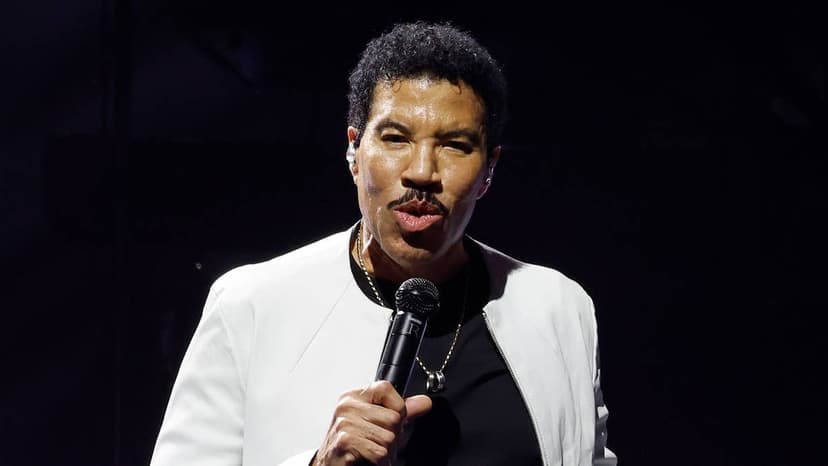 Secret Revealed: Lionel Richie Back for Idol Season 25