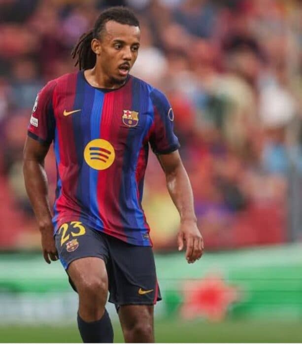 Liverpool Eyes Kounde Amid Barca Sell-Off