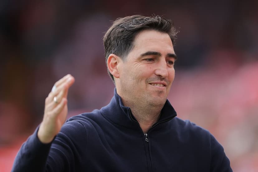 Liverpool Eyeing Aramburu for Right-Back Solution