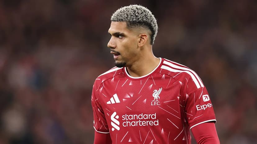 Liverpool Faces Tough Choice on €55M Araujo Option