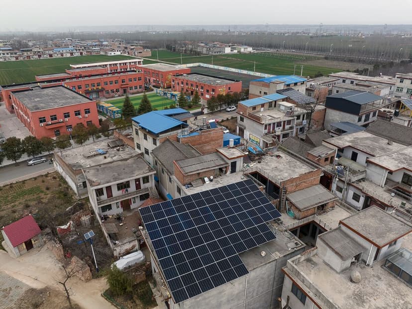 Longi Warns of Another Loss Amid Solar Woes