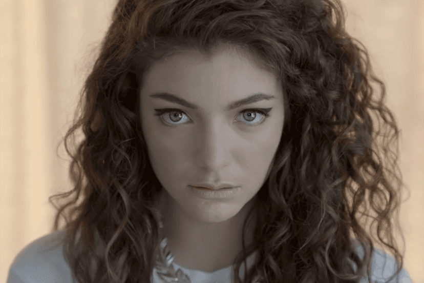 Lorde's Royals Hits 1 Billion Views