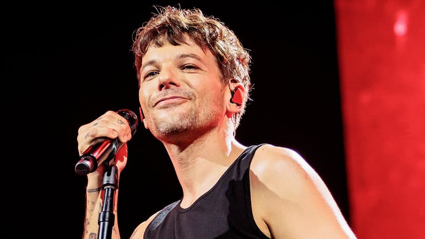Louis Tomlinson Refunds Fans for Bad Views