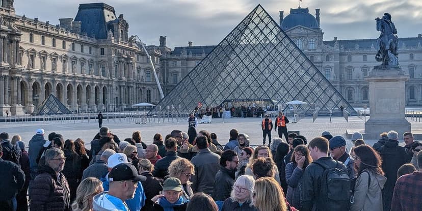 Iconic Louvre Closed by Protesters' Barricade