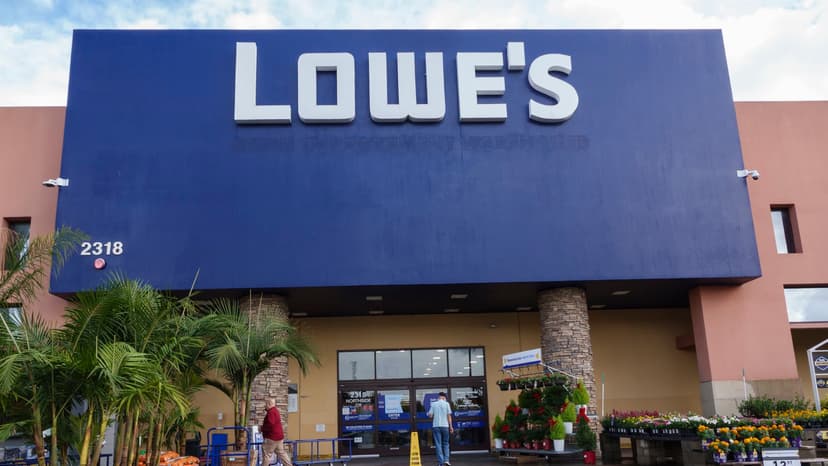 Lowe's Soars: Drone Delivery Takes Flight with Wing & DoorDash