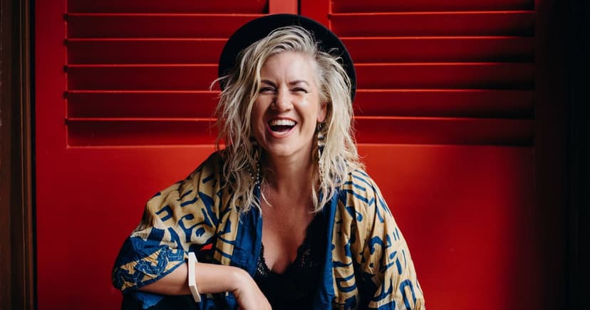 MAFS Star Lucinda Light Finds New Love on Celebs Go Dating