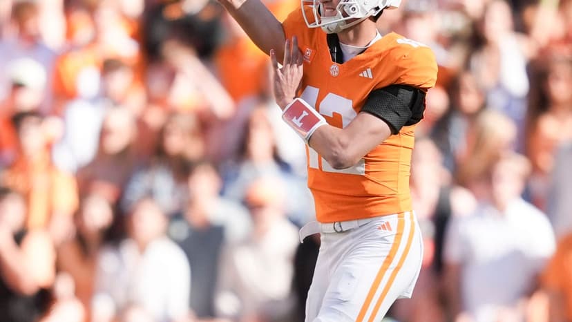 MacIntyre Leads Vols Over Crimson Tide