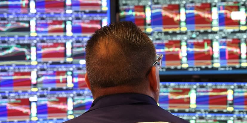 Big Tech Stumbles: Mag 7 Underperforms S&P 500