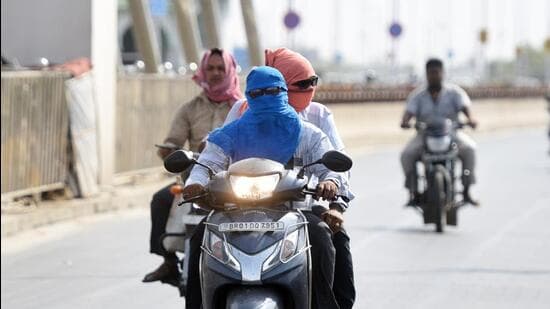 Maharashtra Heatwave Claims Lives, Poses Health Crisis