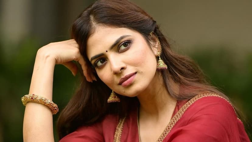 Malavika Mohanan Clarifies Stunt Double Role in The Raja Saab