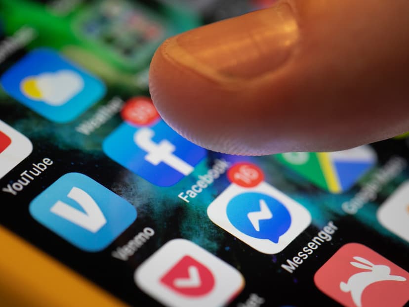 Malaysia Eyes Social Media Ban for Under-16s