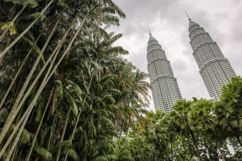 Malaysia Economy Surges Towards Top Growth Forecast