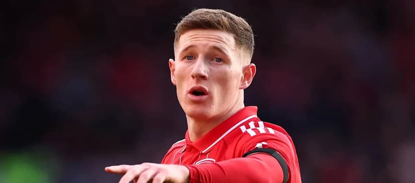 Man City, United in £90M+ Race for Star Midfielder