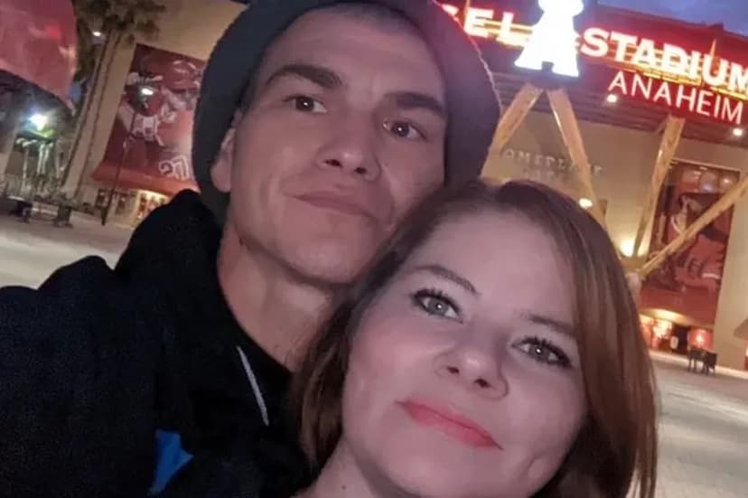 Father of Three Engulfed in Flames in Shopping Center Fire