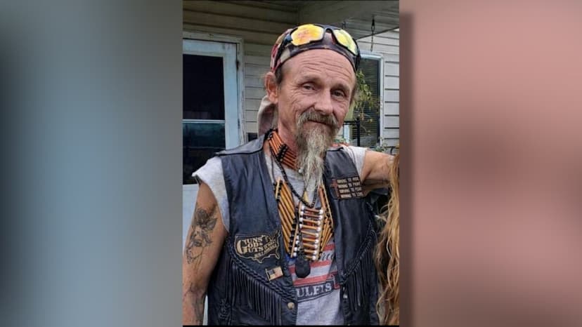 Man Found Dead in Alley After Missing Bus