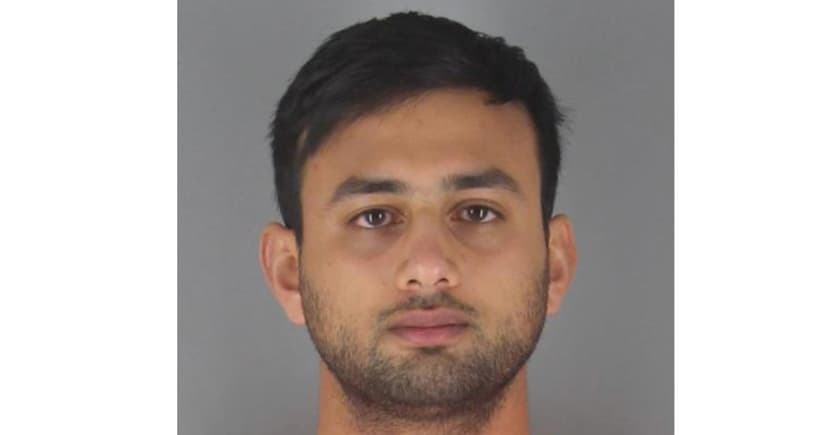 Man Dognaps Three-Legged Dog After Dating App Rejection