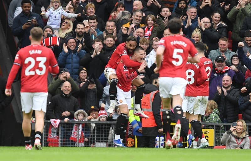 Cunha's Record Assist Fires Man Utd Past Villa
