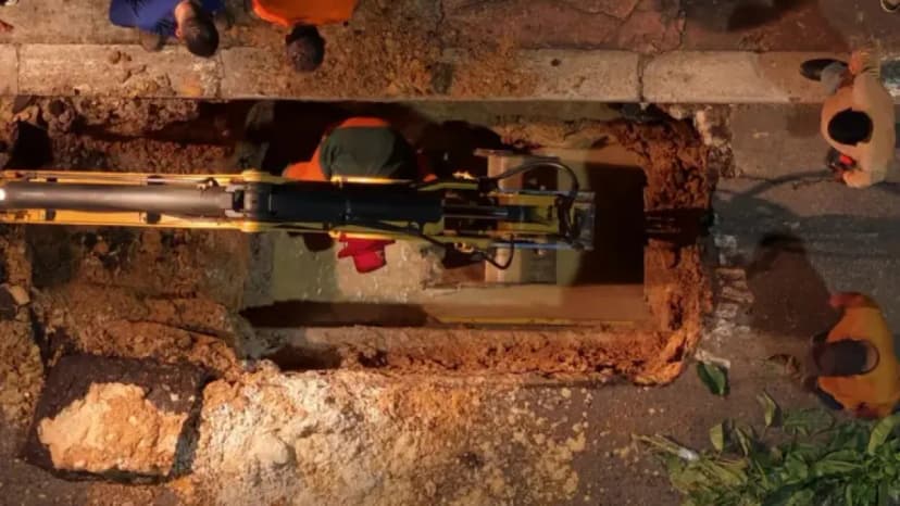 Manaus Crater: Drainage Failure Sparks Road Closure