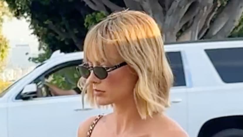 Margot Robbie's Gin Barred Over Shellfish Fears