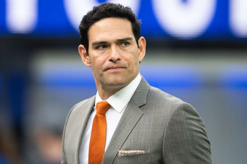 Ex-QB Mark Sanchez Faces Sentencing After Plea Deal