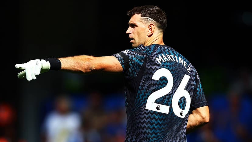 Martinez's Jersey Switch: A Charitable Twist for Fans