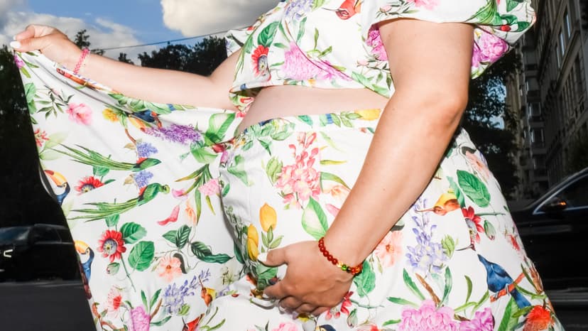 Crop Tops & Confidence: Maternity Style Revolution