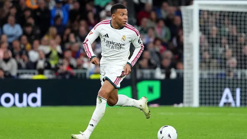 Mbappe Wins Onze d'Or 2026 with Overwhelming Fan Support