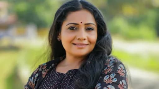 Actor Meera Vasudevan Finds Peace After Third Divorce