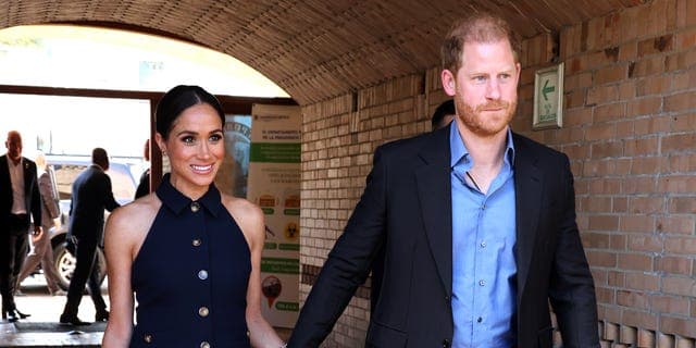 Netflix Cameras Follow Harry & Meghan Back to UK