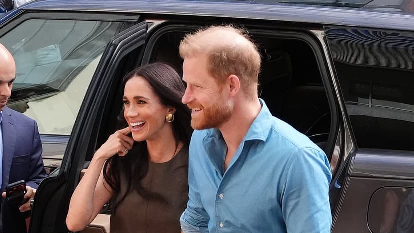 Meghan's Tights: A Royal Fashion Rebel?