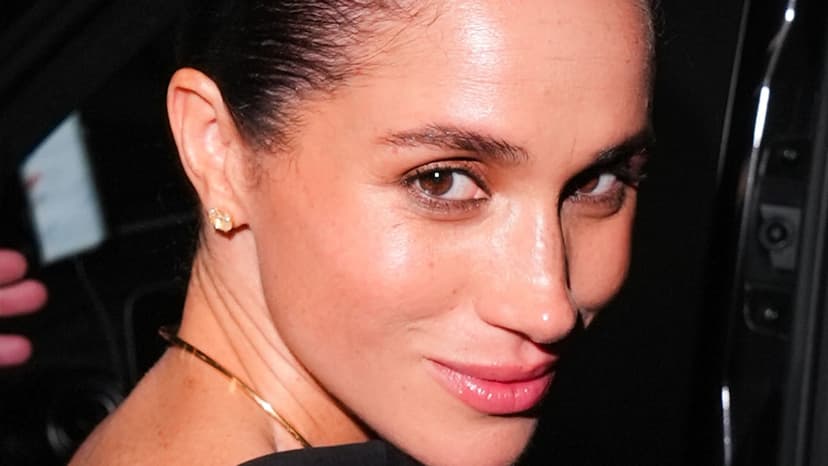 Meghan's Zara Jacket Sparks Micro-Trend Alert