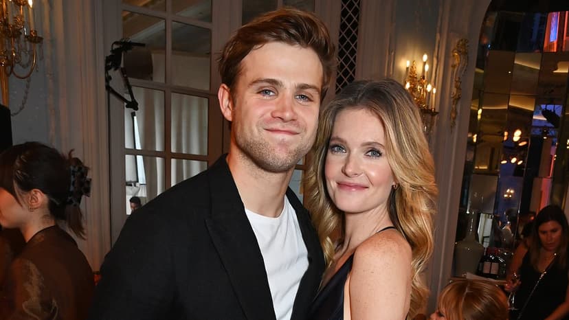 Meghann Fahy Made First Move on Leo Woodall, He Initially Passed