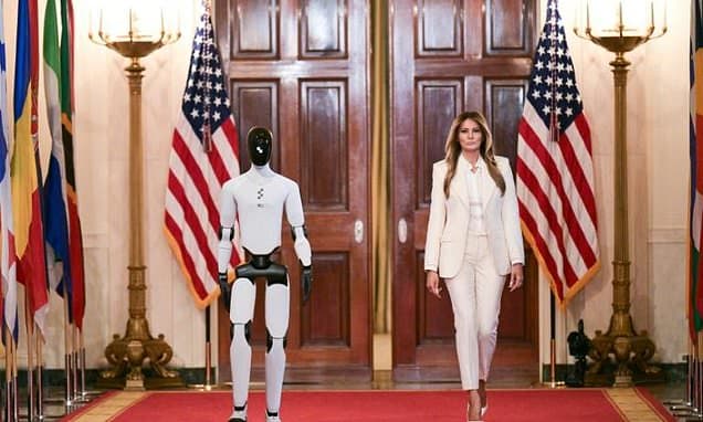 Melania Trump Welcomes Humanoid Robot to AI Event