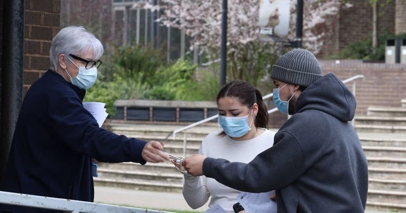 Near-Fatal Meningitis B: Girl Credits Mum, Housemates Over NHS Helpline