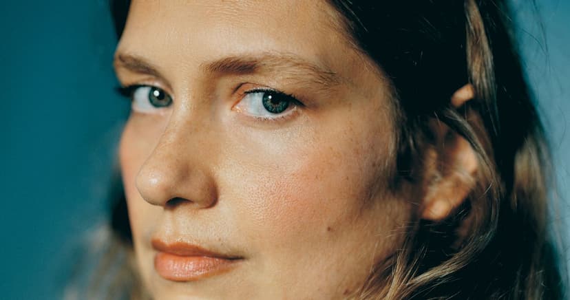 Honest to a Fault: Merritt Wever on Acting & Fame