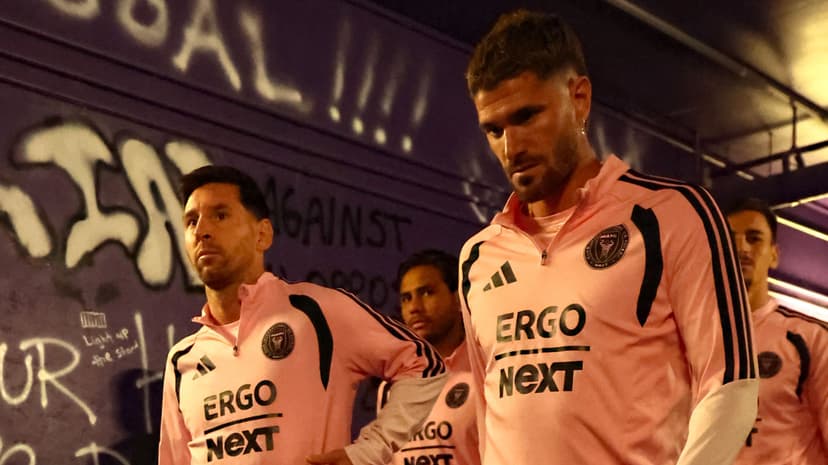 Messi, De Paul Rested: Mascherano Confirms No Injuries